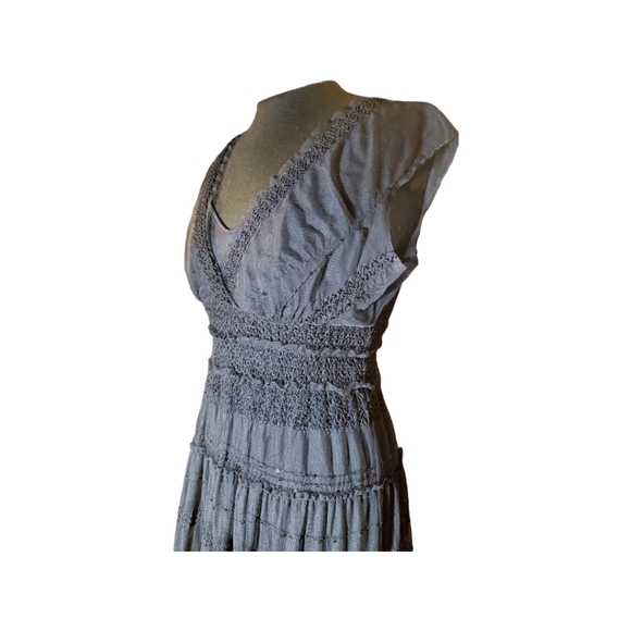 Beautiful BLACK Lace Dress.  Tired Skirt - Picture 12 of 12